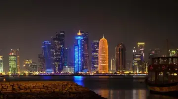 ‫ طقس معتدل الحرارة على الساحل وتحذير من رياح قوية وأمواج عالية في البحر الليلة